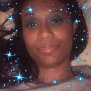 Meet your Posher, Danae